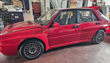 
 lancia delta  evo 1 modello con sacca 