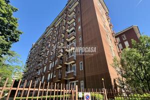 Box a Milano Via Durazzo 1 locali