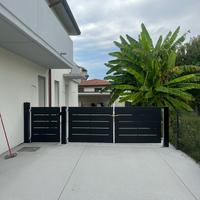 Cancello, ringhiere, porte, arredamento in ferro