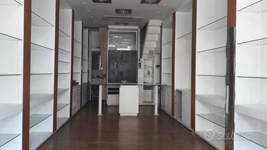 FIRENZE COVERCIANO Fondo commerciale