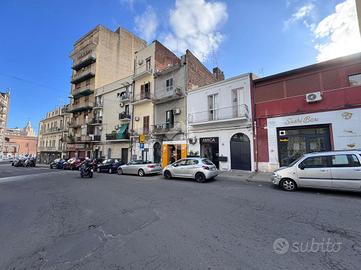 2 LOCALI A CATANIA