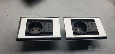 2 BTICINO LIVING CLASSIC COMPLETO 4740,SCHUKO 4440