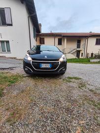 Peugeot 208 gt line 