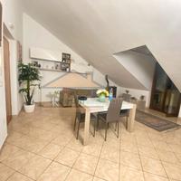 Mansarda arredata Via Innamorati Rif.G2011