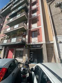 Locale commerciale in zona strategica-Via Sampolo