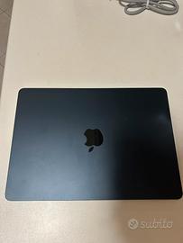 MacBook air16 M2 2022 con mouse ricaricabile