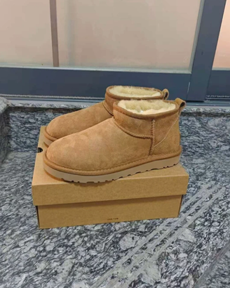 Stivaletti UGG Mini da donna   EU 38