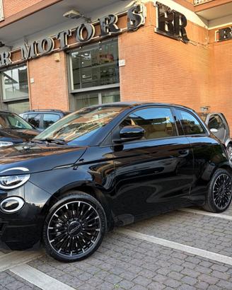 Fiat 500e Cabrio 42 kWh Icon - SOLO 14.531Km !!