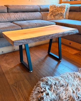 Tavolino artigianale in legno di quercia massello