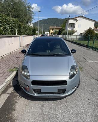 Grande punto 1.9 mtj NEOPATENTATI