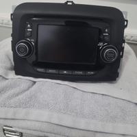 stereo 500L  anno dell'auto 2015