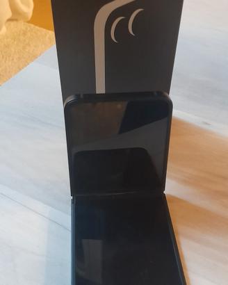 Samsung Galaxy Z Flip7 FE