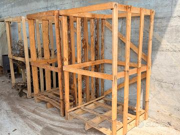 3 Bancali / strutture porta legna vuoto