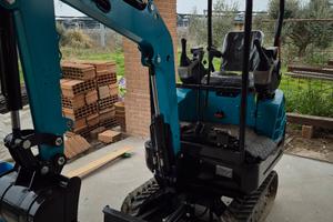 escavatore nuovo KV 15qli