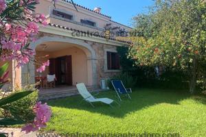 San Teodoro Villetta a piedi Spiaggia e Centro