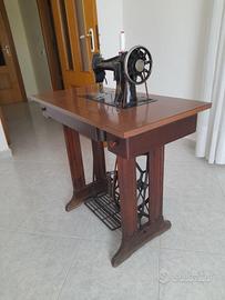 Macchina per cucire singer