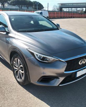 Infiniti Q30 1.5 diesel Business Executive