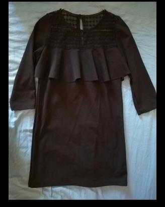 vestito con ricamo e balza 