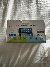 Autoradio con schermo