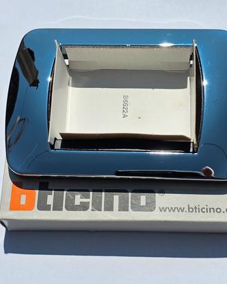 Placche BTicino Living International L4803CR