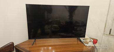 Televisore Samsung Smart 4K da 43 pollici