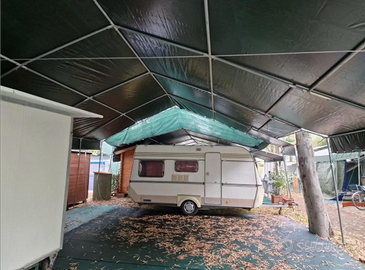 Roulotte e attrezzatura campeggio stagionale