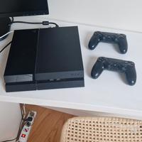 PS4 con 2 joypad e 1.5 TB