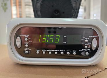 CLATRONIC FM CD STEREO RADIO ALARM CLOCK SVEGLIA