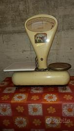 bilancia  degli anni 1920 storica in macelleria 