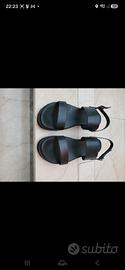 Sandali neri in pelle EXE con paillettes – N. 41