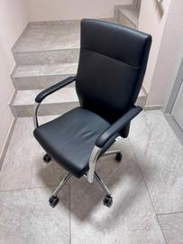Sedia da ufficio o postazione di lavoro