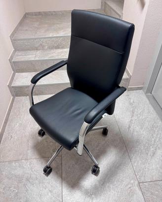 Sedia da ufficio o postazione di lavoro
