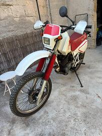 Yamaha TT 600 S – 595 cc – Enduro d’epoca