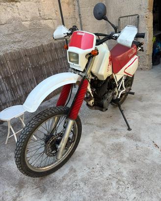 Yamaha TT 600 S – 595 cc – Enduro d’epoca