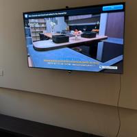 Samsung 46” Smart TV+Apple TV+supporto da parete