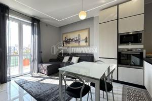 TRILOCALE CON TERRAZZO COMPLETAMENTE RISTRUTTURATO