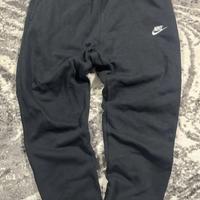 Pantaloni Nike