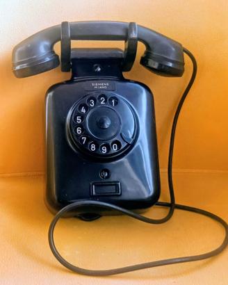 Telefono vintage a disco “SIEMENS MILANO”