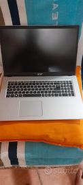 Acer Aspire 3 da 17" - Intel i7 (11ª Gen) / NVIDIA