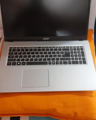 Acer Aspire 3 da 17" - Intel i7 (11ª Gen) / NVIDIA