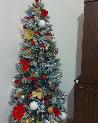 Albero di Natale 2,10 m completo di luci e addobbi