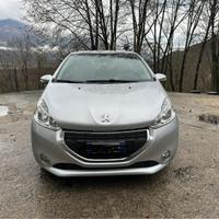 Peugeot208