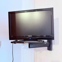Televisore Inno-Hit IH20884T + telecomando+ staffa