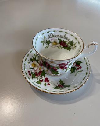 Tazza con piattino Royal albert mese di dicembre