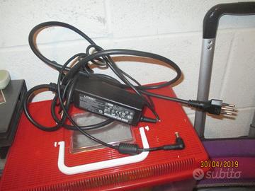 Caricabatteria per pc portatili