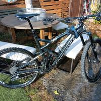 mountain bike Cannondale 27.5 full muscolare 