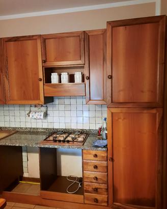 Cucina in noce nazionale