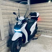 Honda SH 125 SPORT ABS - 2025