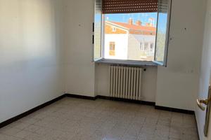 Vendita appartamento 2 piano rialzato zona"lanera"