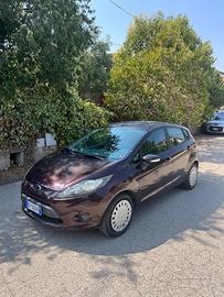 Ford fiesta 5 porte DISTRIBUZIONE FATTA